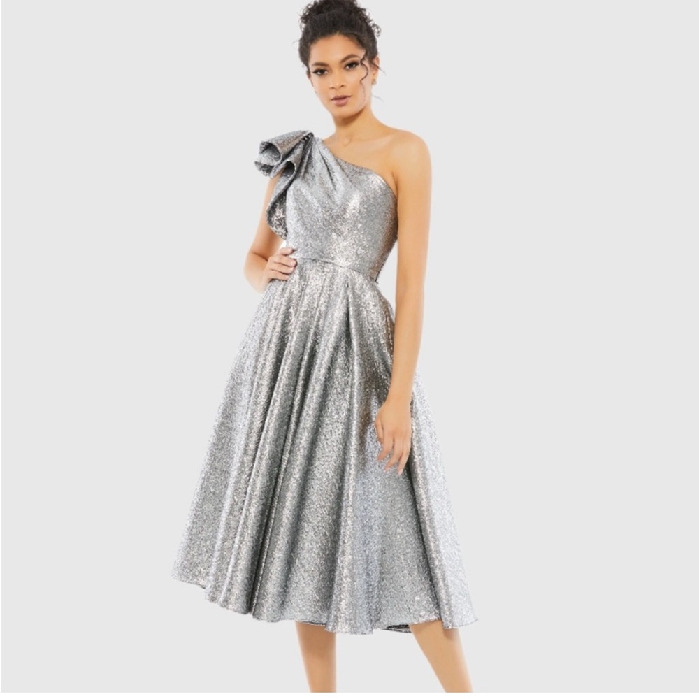 Mac Duggal Silver One Shoulder Bow Midi Dress